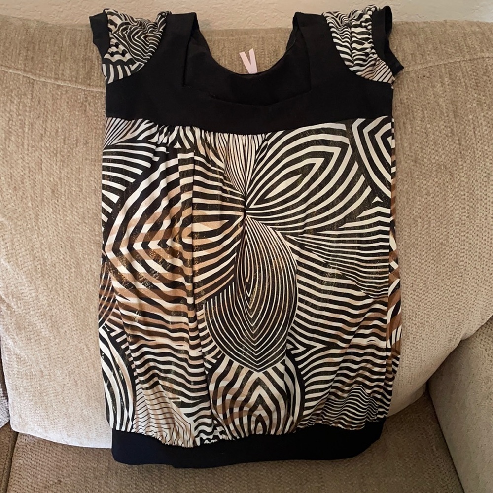 Black & brown top